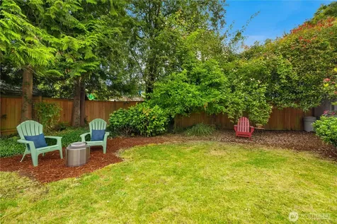 7539 33rd Avenue NE Seattle WA 98115