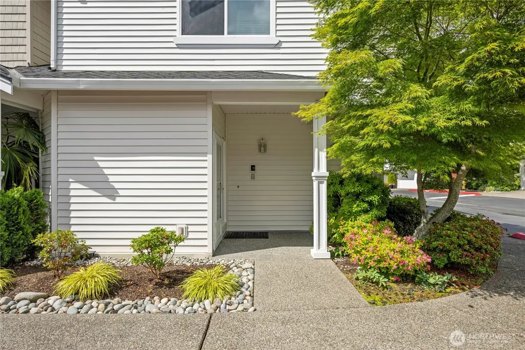 5500 Harbour Pointe Boulevard Mukilteo WA 98275