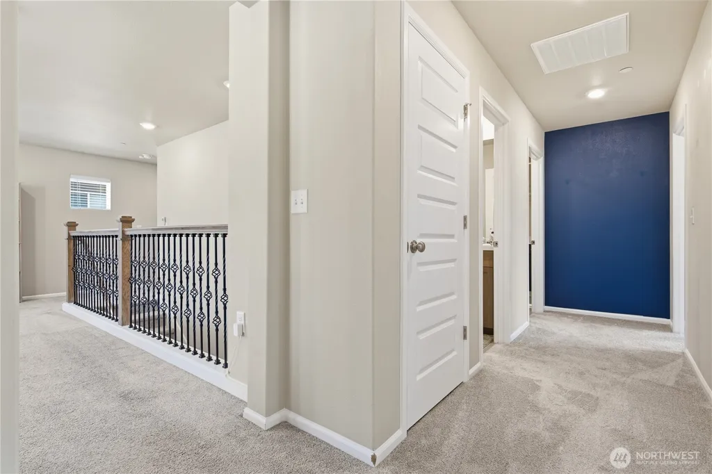 1170 Baker Heights Loop Bremerton WA 98312