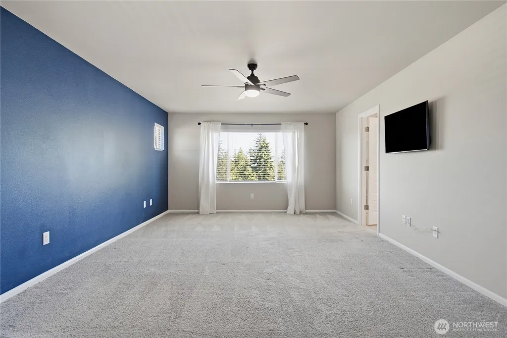 1170 Baker Heights Loop Bremerton WA 98312