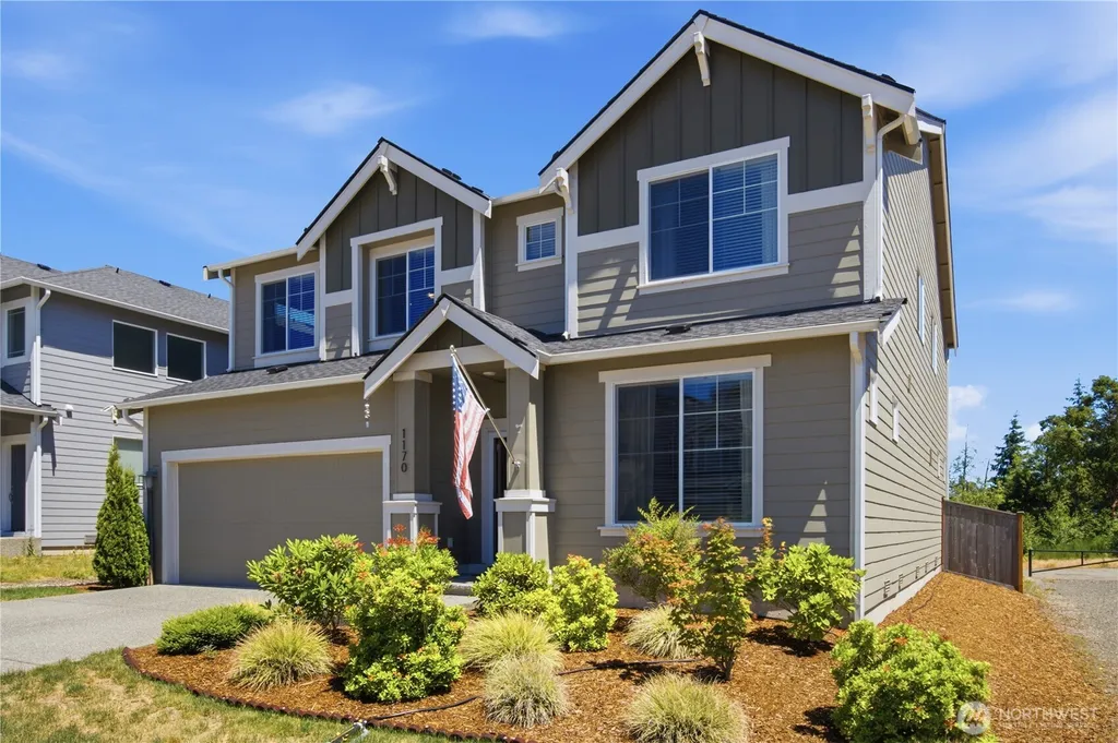 1170 Baker Heights Loop Bremerton WA 98312