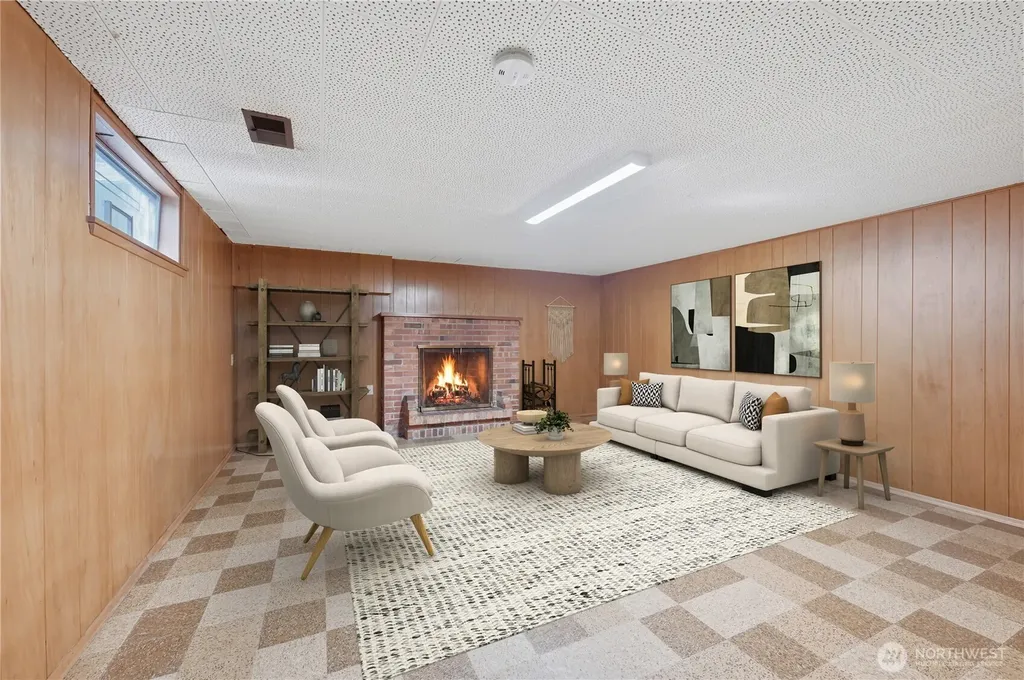 7025 43rd Avenue NE Seattle WA 98115