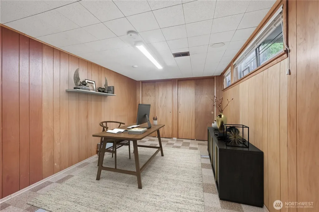 7025 43rd Avenue NE Seattle WA 98115