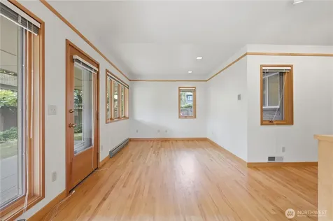 7025 43rd Avenue NE Seattle WA 98115