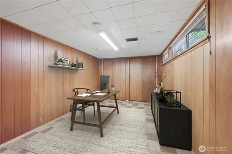 7025 43rd Avenue NE Seattle WA 98115