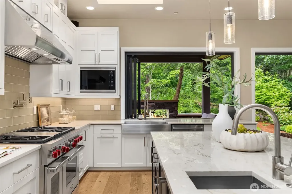 1732 Harrison Way NE Issaquah WA 98029