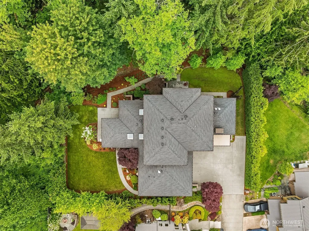 1732 Harrison Way NE Issaquah WA 98029