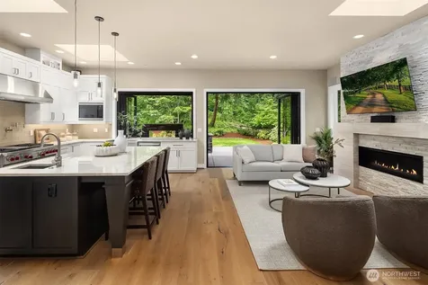1732 Harrison Way NE Issaquah WA 98029
