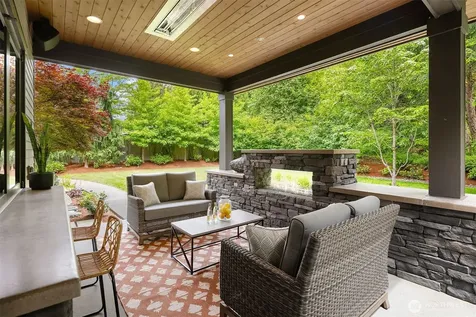 1732 Harrison Way NE Issaquah WA 98029