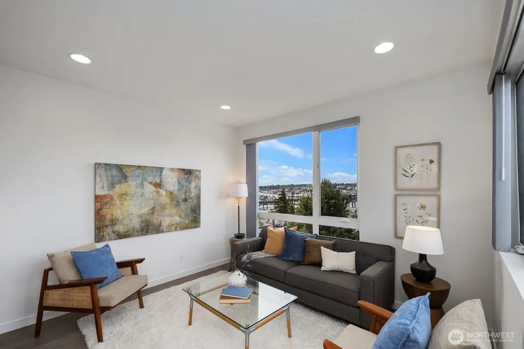 1208 W Emerson Street Seattle WA 98119