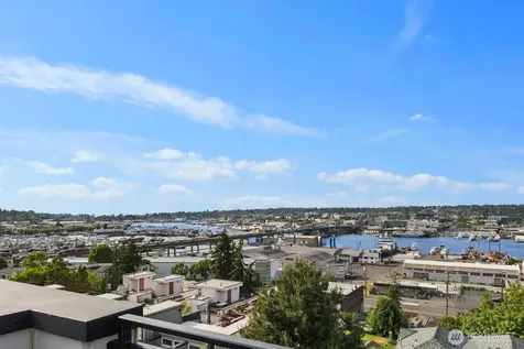 1208 W Emerson Street Seattle WA 98119