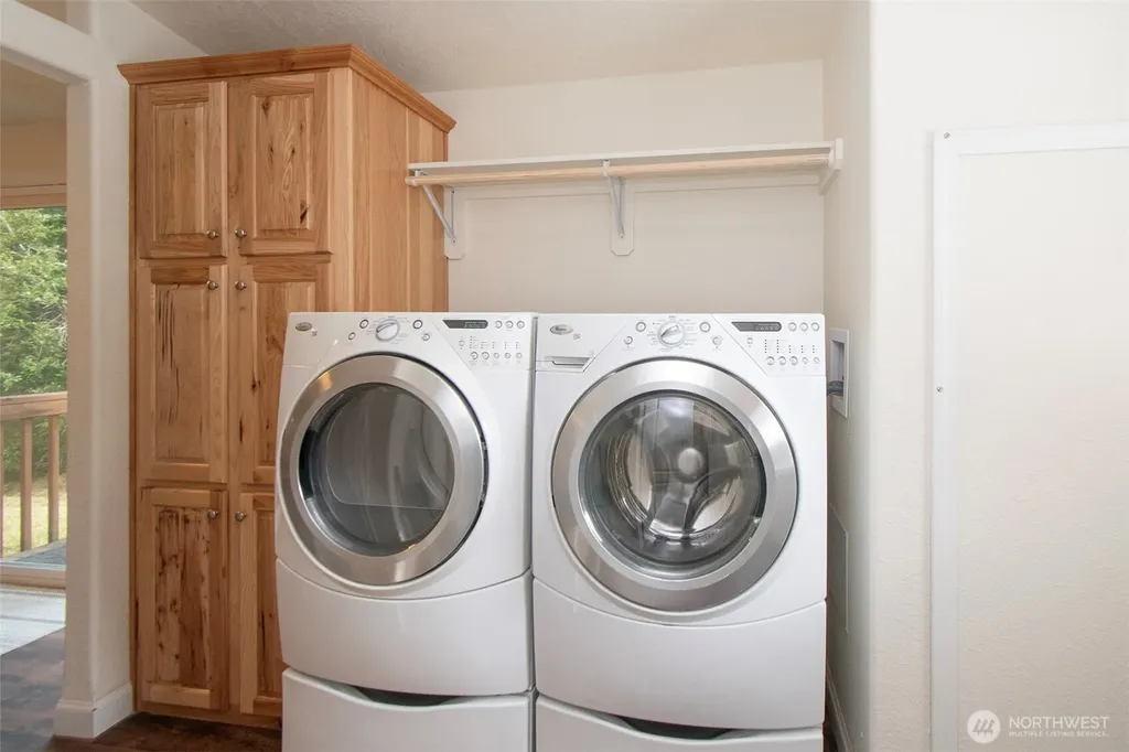 285 Bon Jon View Way Sequim WA 98382
