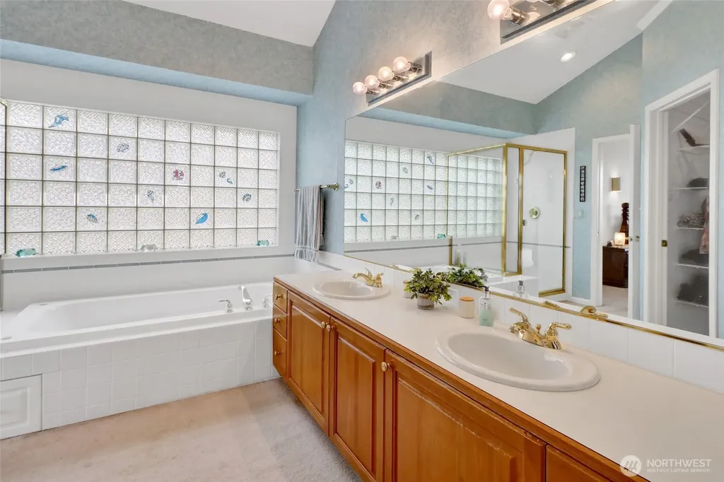 585 Maberry Drive Lynden WA 98264