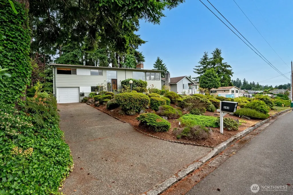 143 S 297th Place Federal Way WA 98003