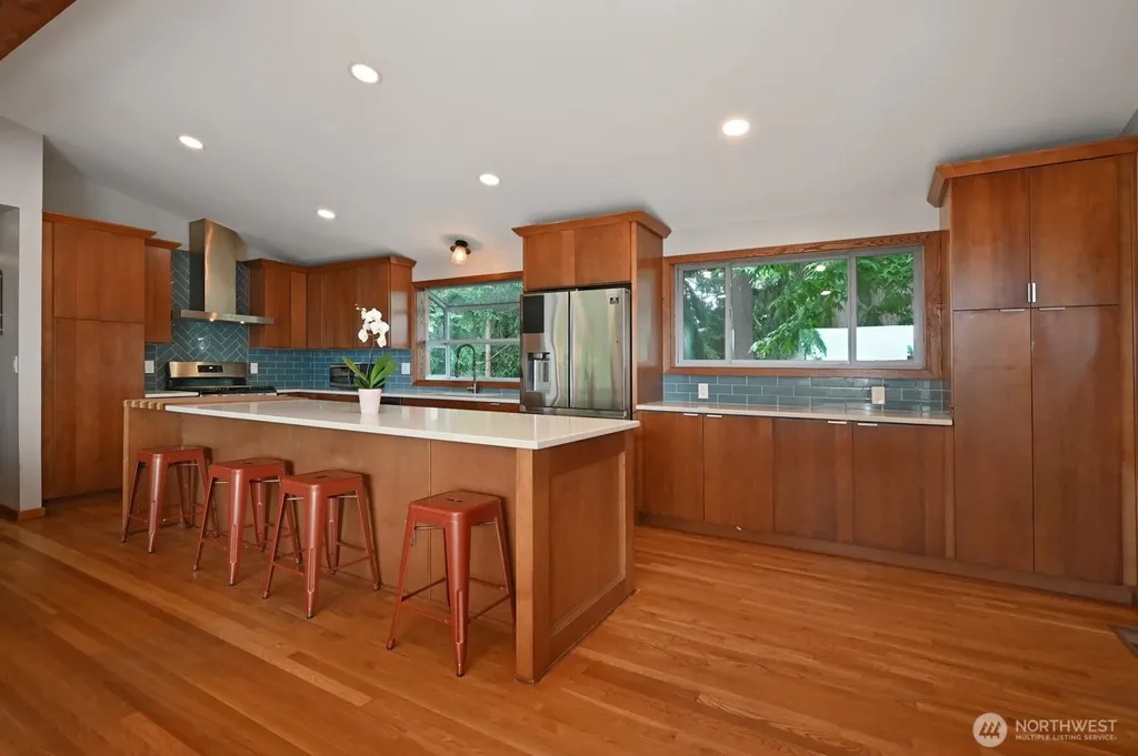 143 S 297th Place Federal Way WA 98003
