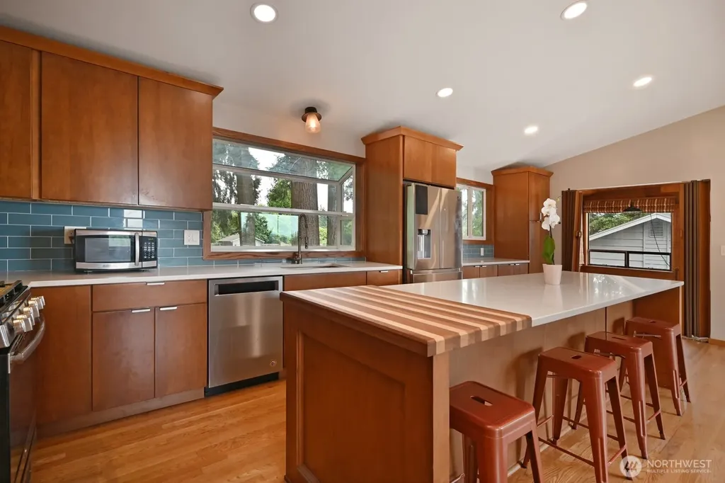 143 S 297th Place Federal Way WA 98003