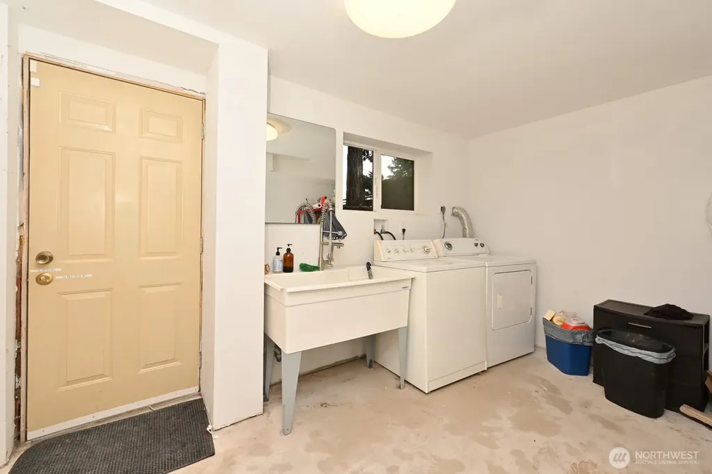 143 S 297th Place Federal Way WA 98003