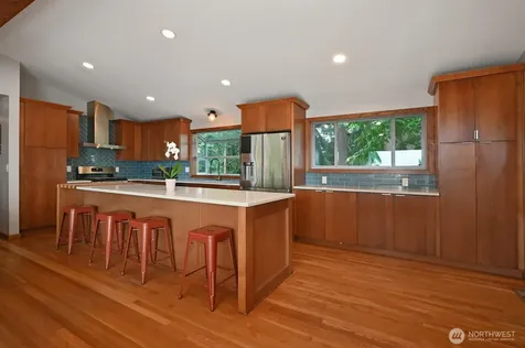 143 S 297th Place Federal Way WA 98003