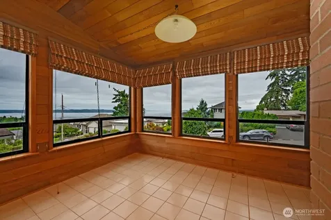 143 S 297th Place Federal Way WA 98003