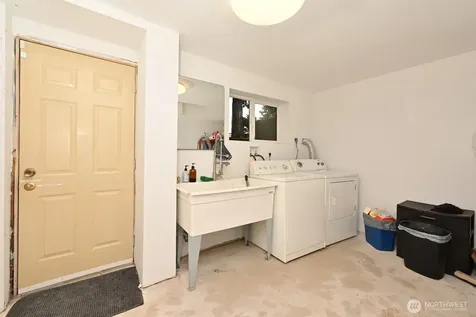 143 S 297th Place Federal Way WA 98003
