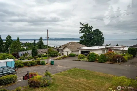 143 S 297th Place Federal Way WA 98003