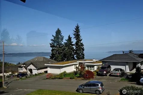 143 S 297th Place Federal Way WA 98003