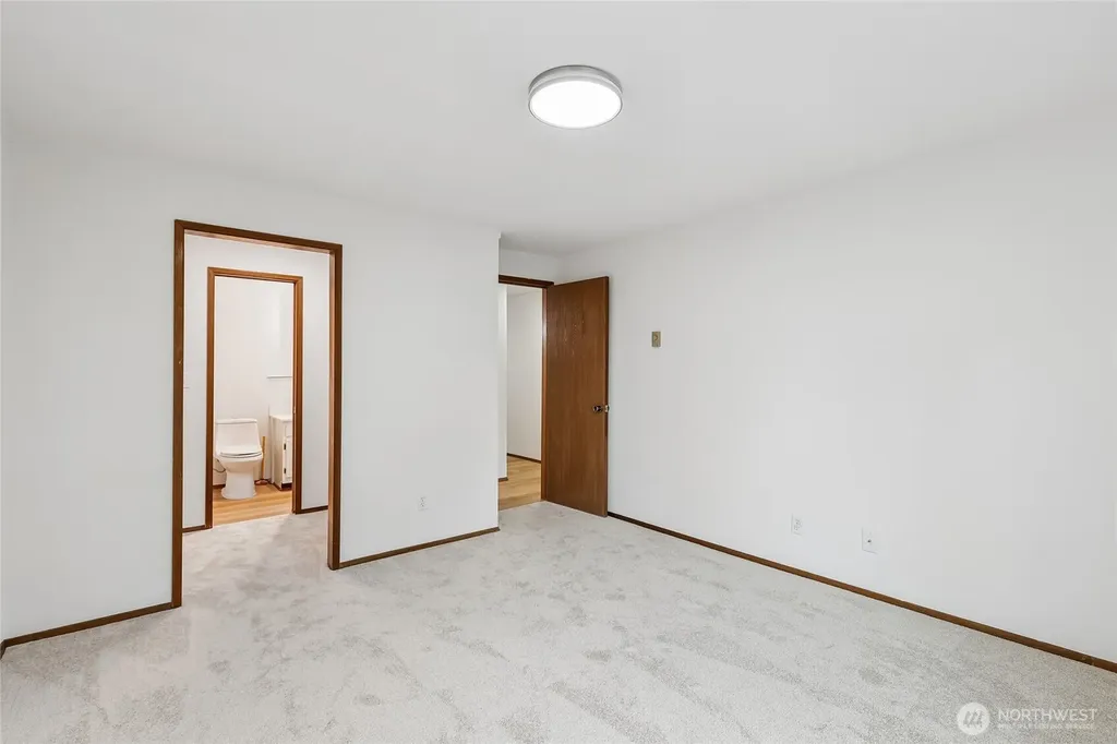 2419 E Madison Street Seattle WA 98112