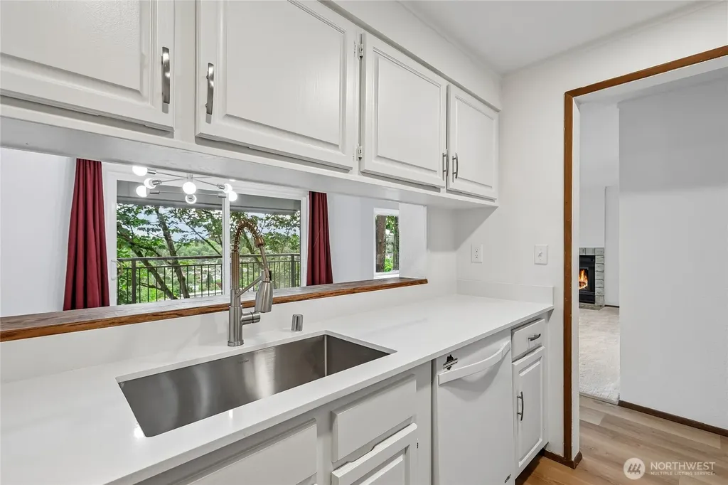 2419 E Madison Street Seattle WA 98112