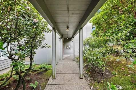 2419 E Madison Street Seattle WA 98112