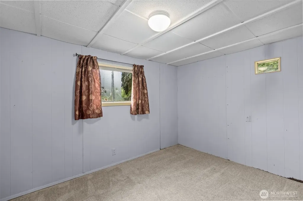 31813 21st Avenue SW Federal Way WA 98023