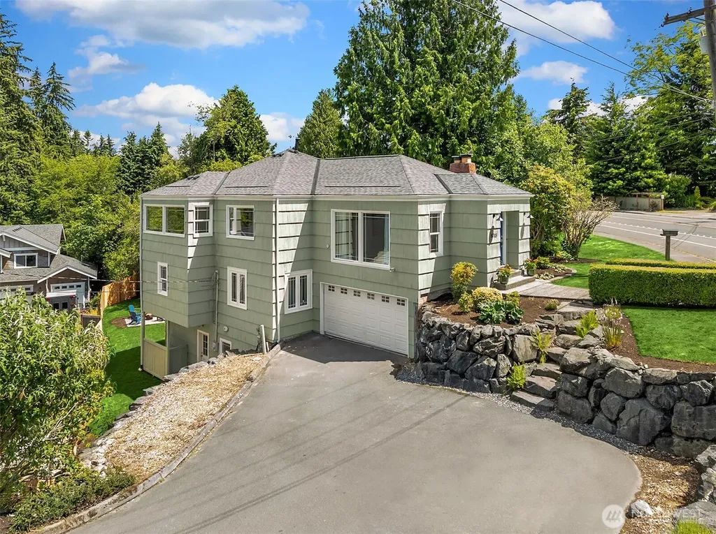 8715 Bowdoin Way Edmonds WA 98026