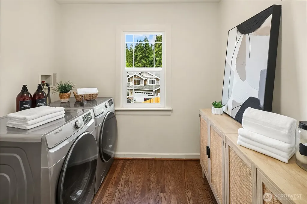 8715 Bowdoin Way Edmonds WA 98026