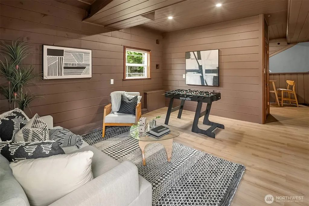 8715 Bowdoin Way Edmonds WA 98026
