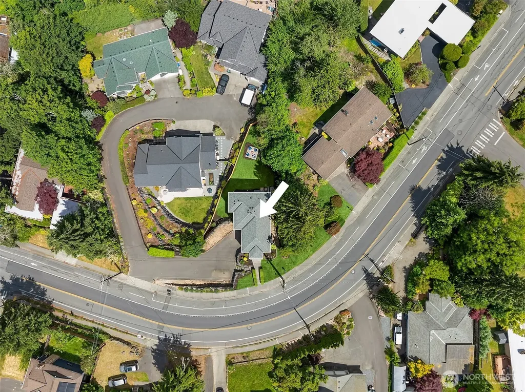 8715 Bowdoin Way Edmonds WA 98026