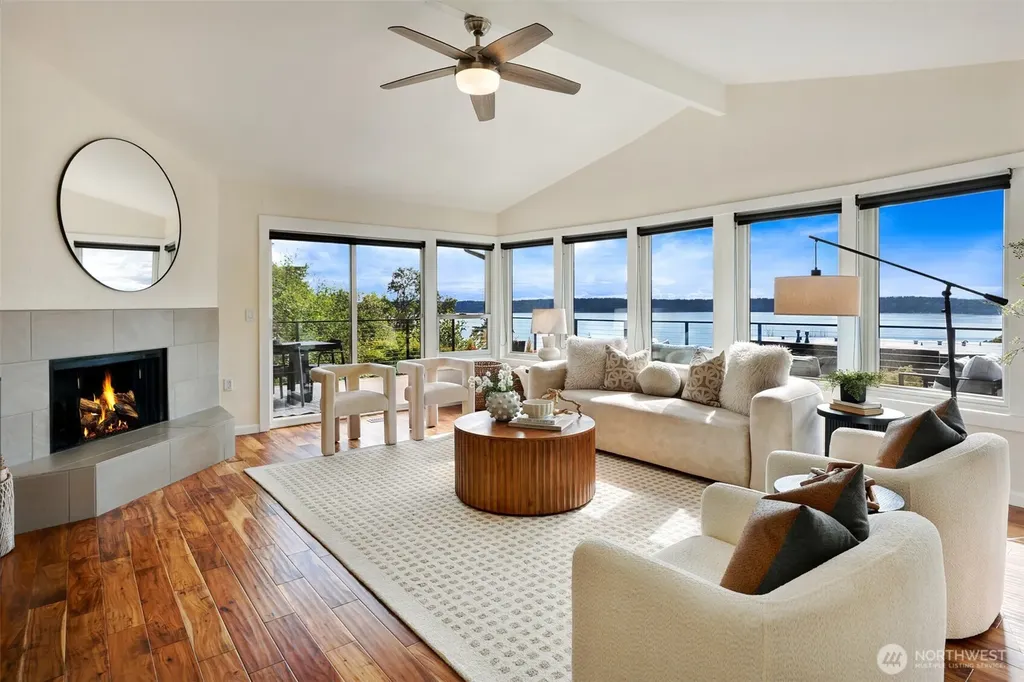 10960 39th Avenue SW Seattle WA 98146