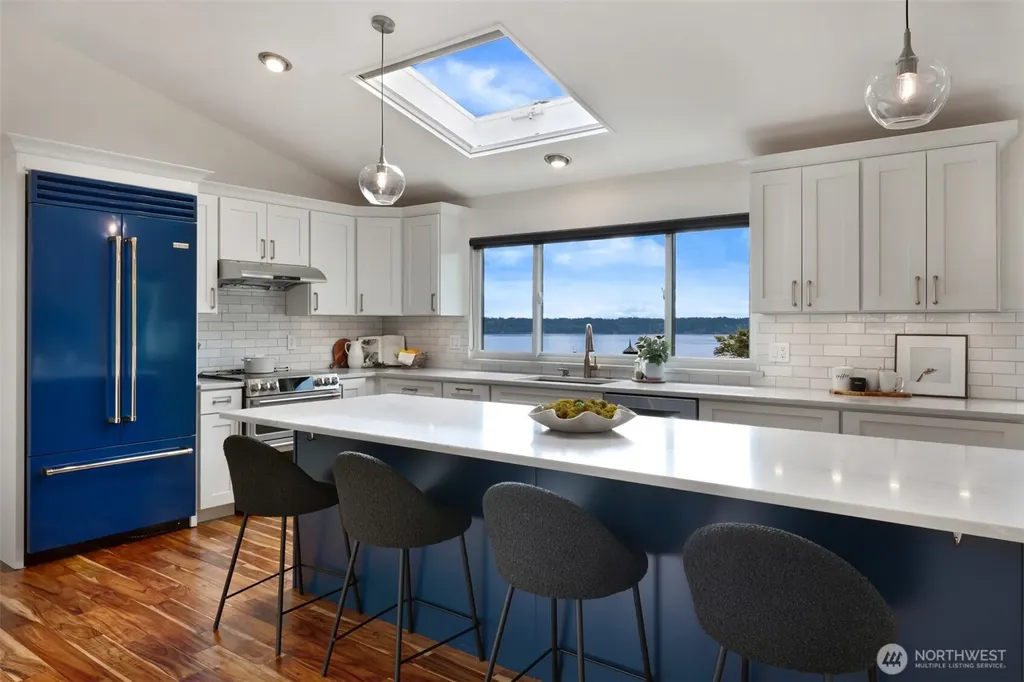 10960 39th Avenue SW Seattle WA 98146