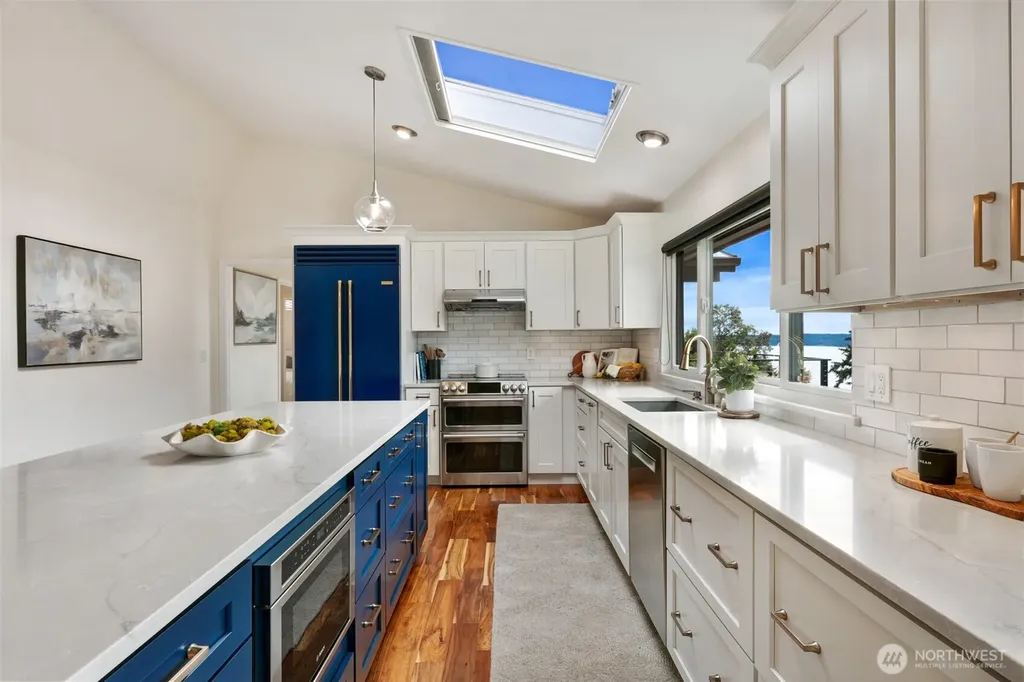 10960 39th Avenue SW Seattle WA 98146
