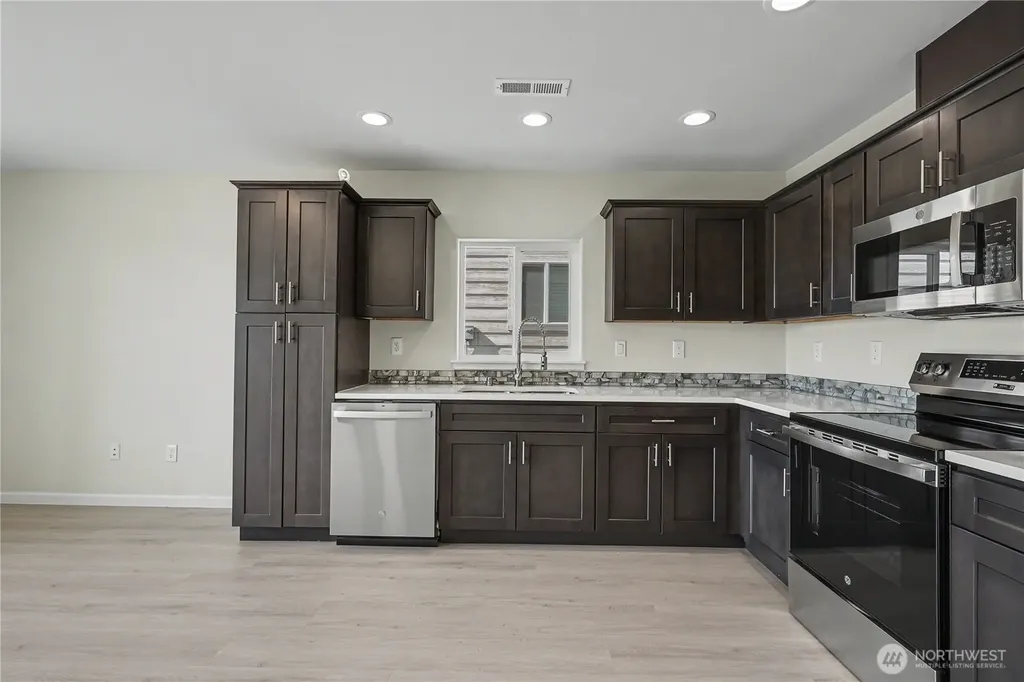 415 N Fifth Avenue Connell WA 99326