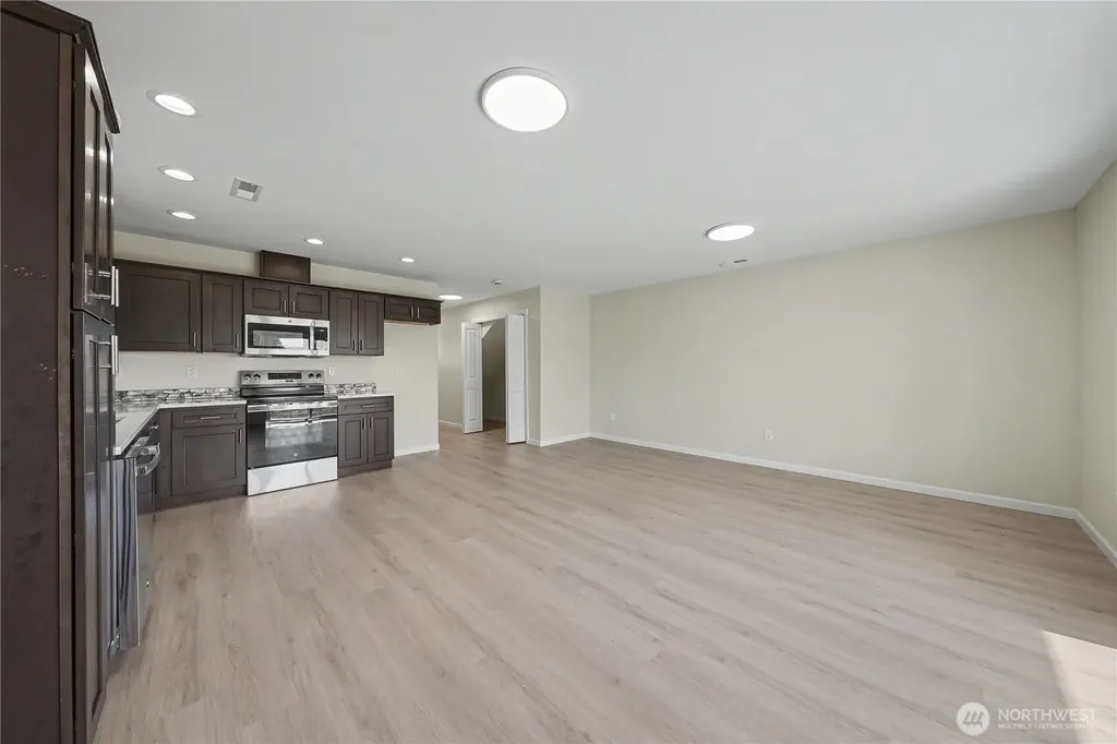 415 N Fifth Avenue Connell WA 99326