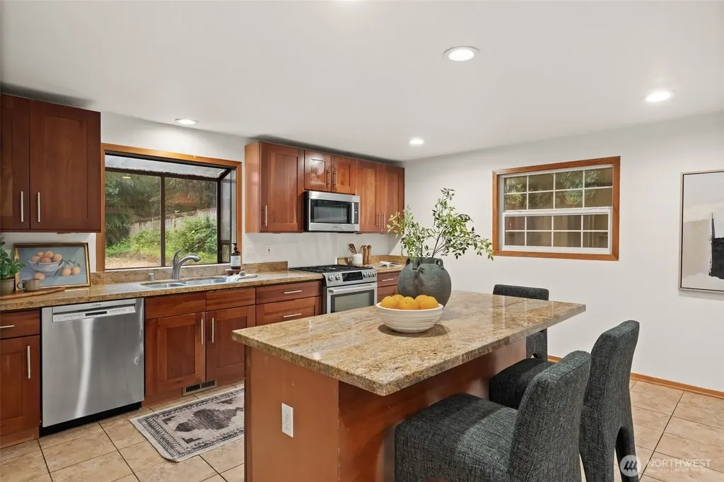 3505 47th Street Court Gig Harbor WA 98335