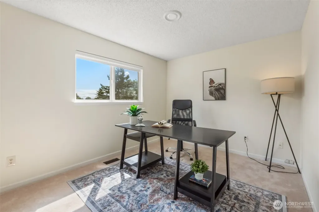 407 Veralene Wy SW Everett WA 98203