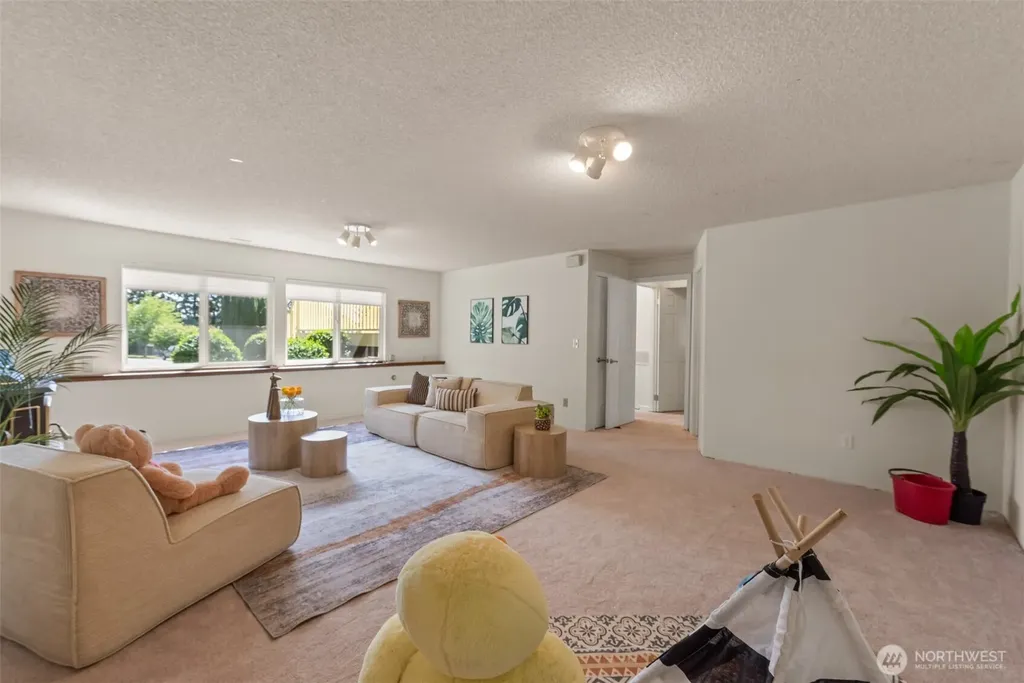 407 Veralene Wy SW Everett WA 98203