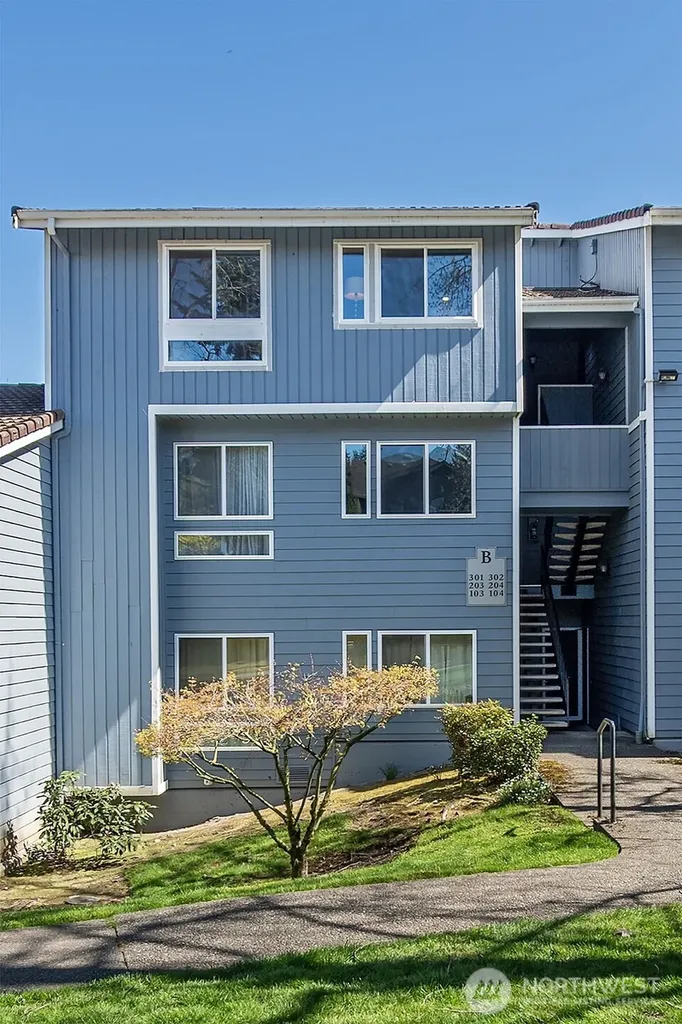 4120 212th Street SW Mountlake Terrace WA 98043