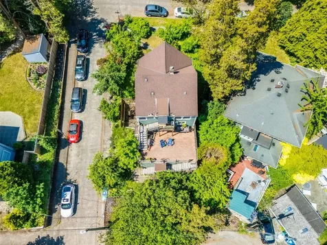 5604 17th Avenue NE Seattle WA 98105