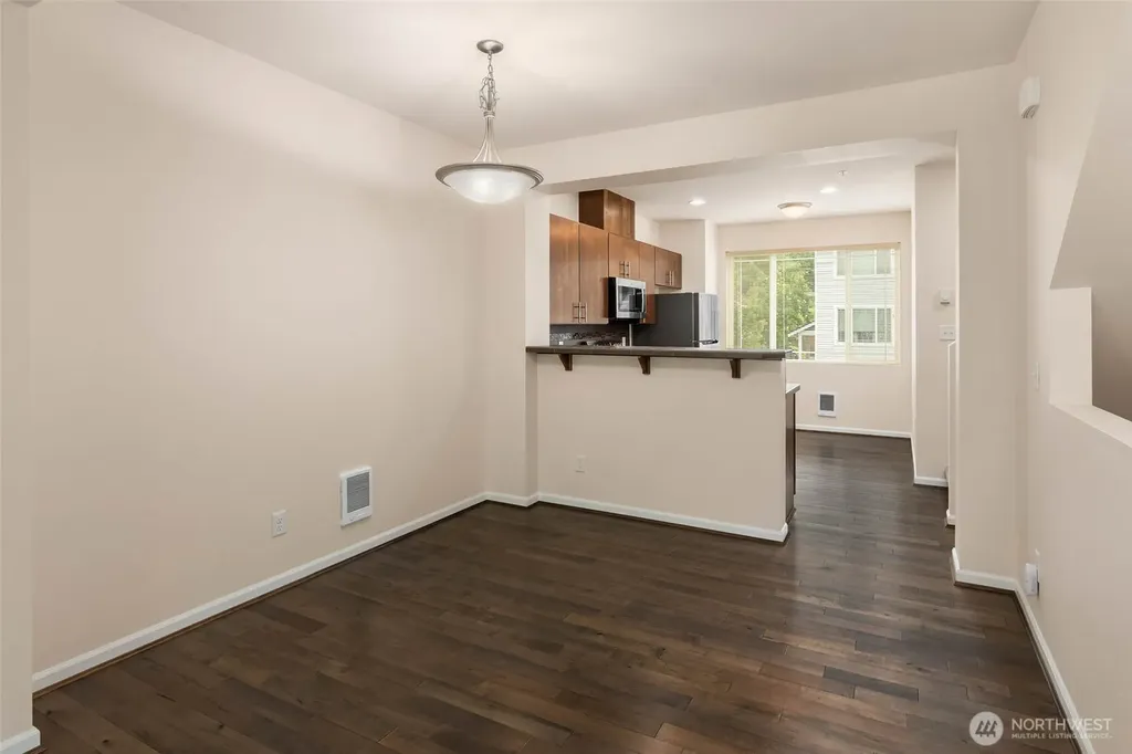 15720 Manor Way Lynnwood WA 98087