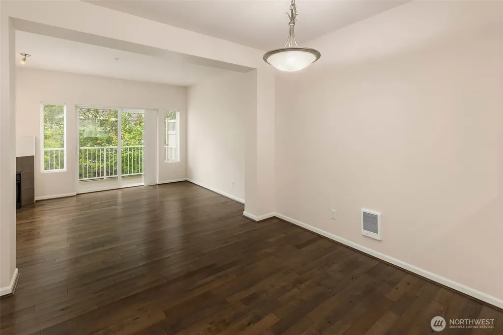 15720 Manor Way Lynnwood WA 98087