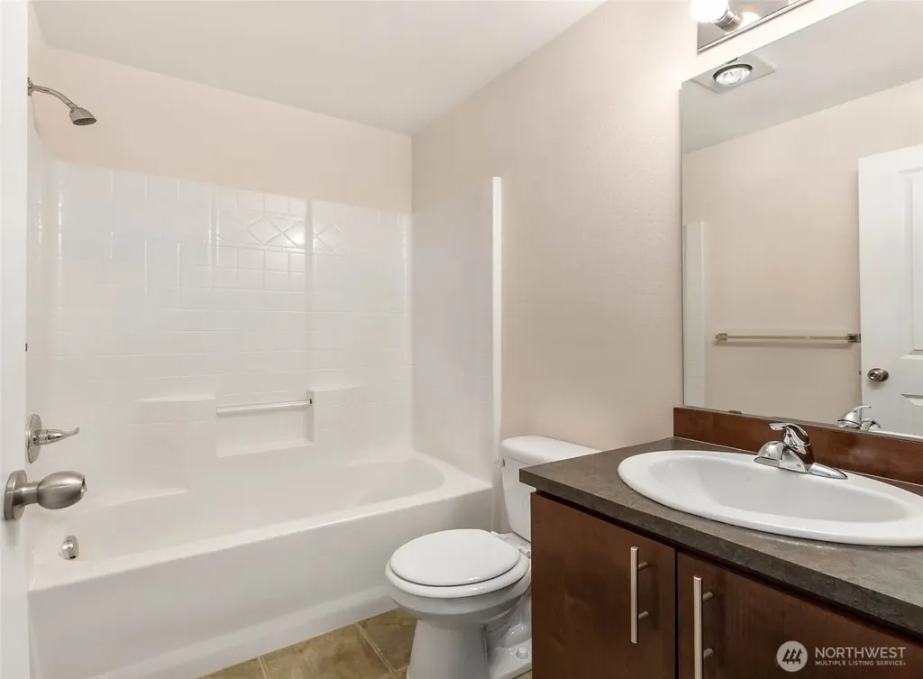 15720 Manor Way Lynnwood WA 98087