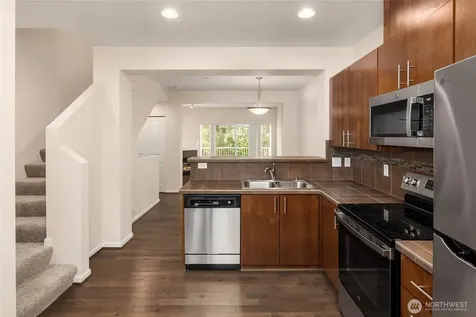 15720 Manor Way Lynnwood WA 98087