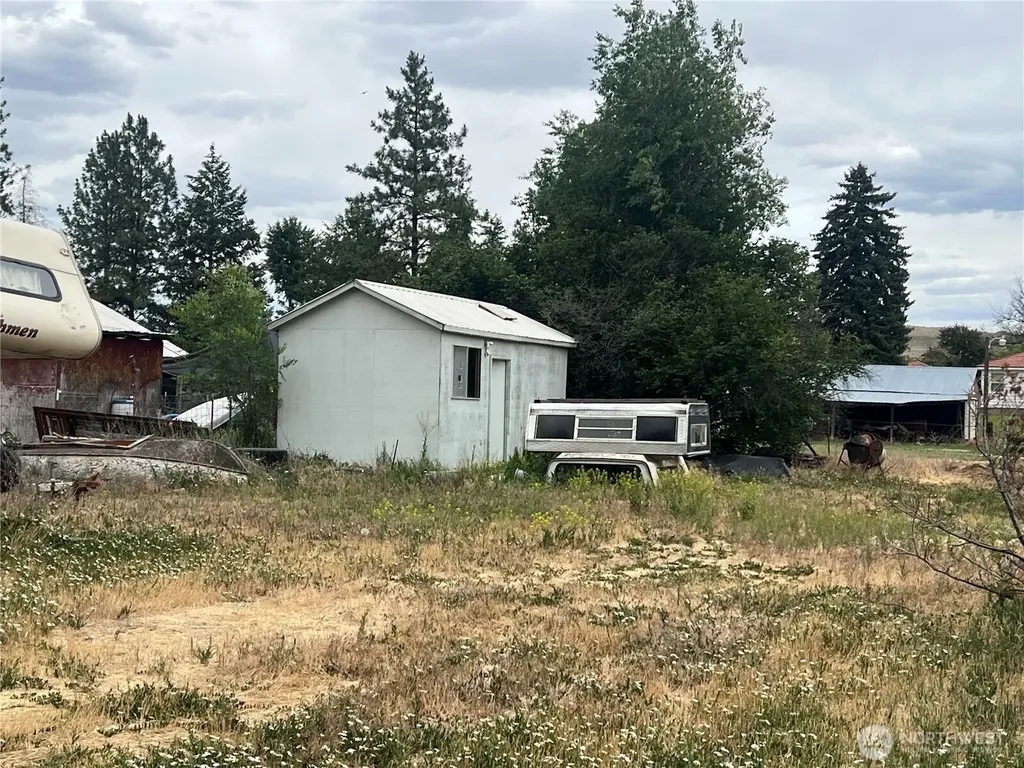 2274 Elmway Okanogan WA 98840