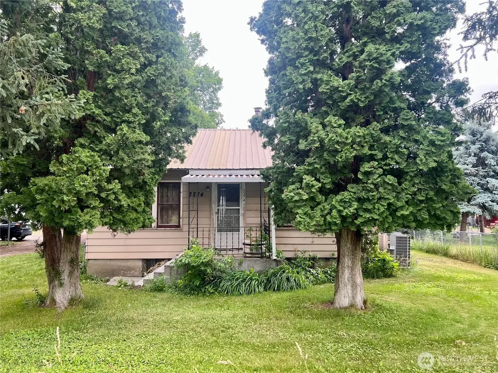 2274 Elmway Okanogan WA 98840
